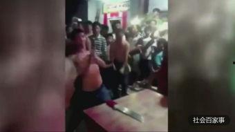 自己捅自己肚子视频